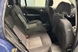 sininen Ford Mondeo 2001 kuva 11.