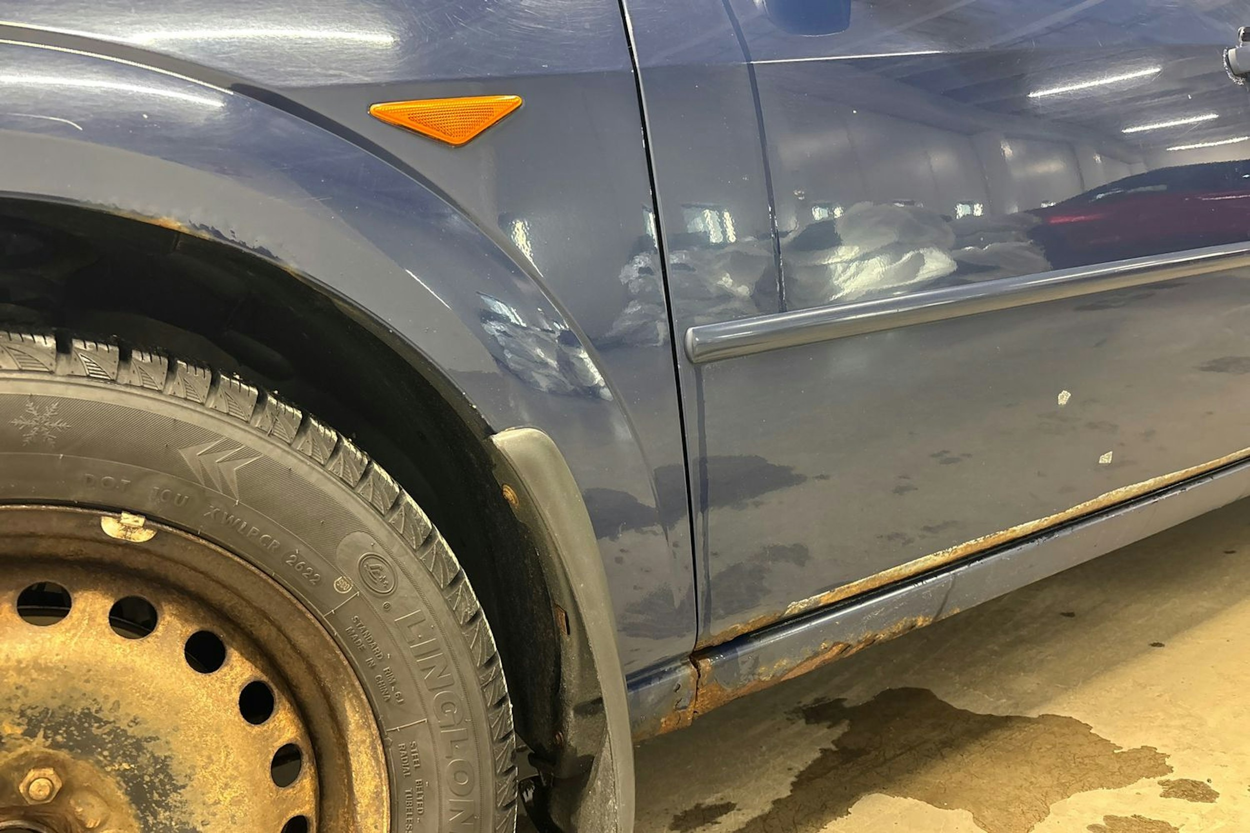 sininen Ford Mondeo 2001 kuva 23.