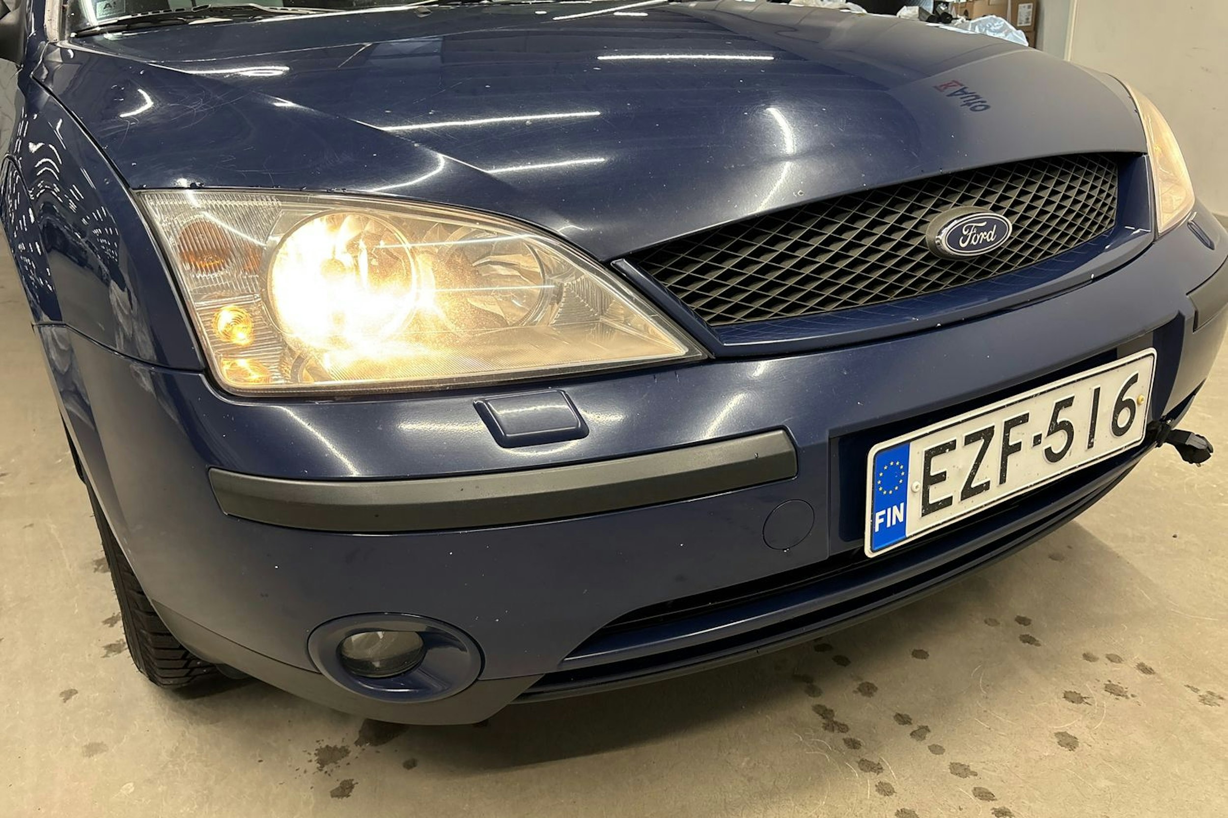 sininen Ford Mondeo 2001 kuva 25.
