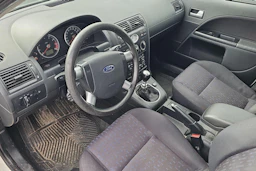 Valkoinen Ford MONDEO 2002 kuva 3.