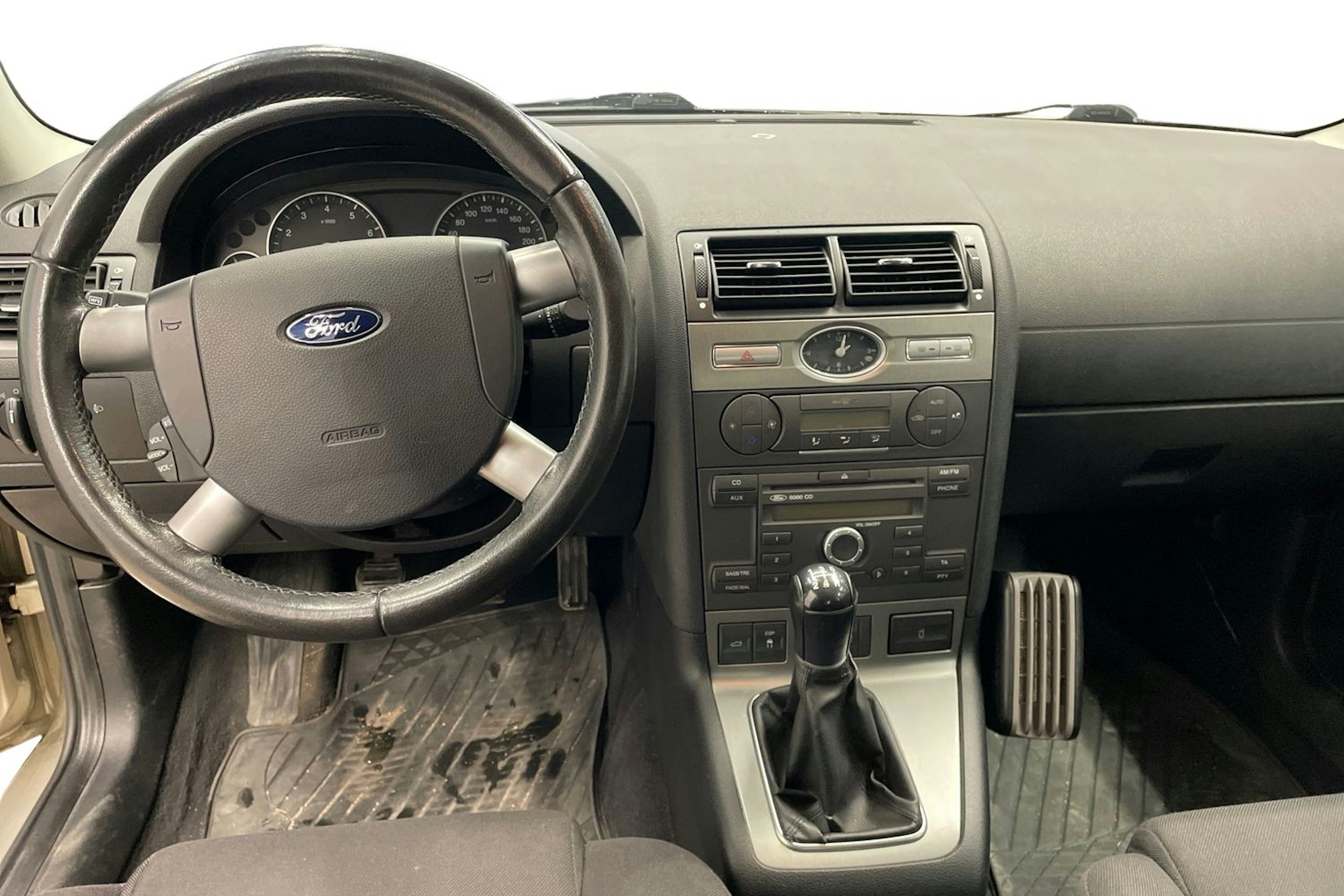 Ruskea (beige) Ford MONDEO 2005 kuva 9.