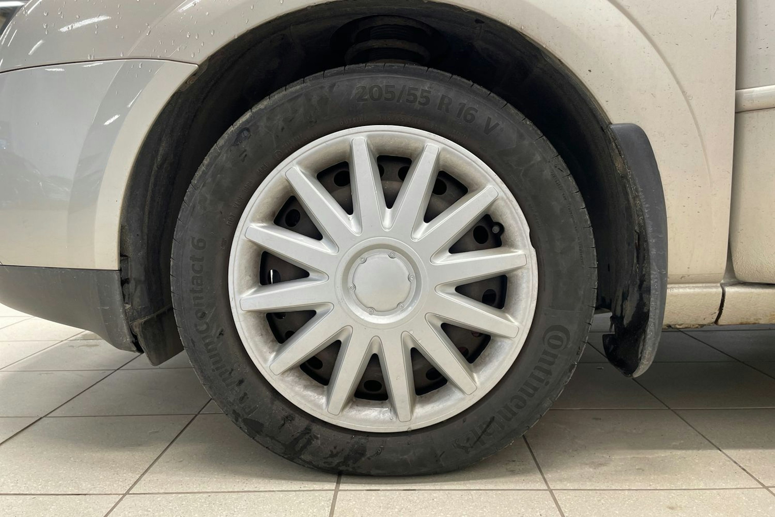 Ruskea (beige) Ford MONDEO 2005 kuva 13.