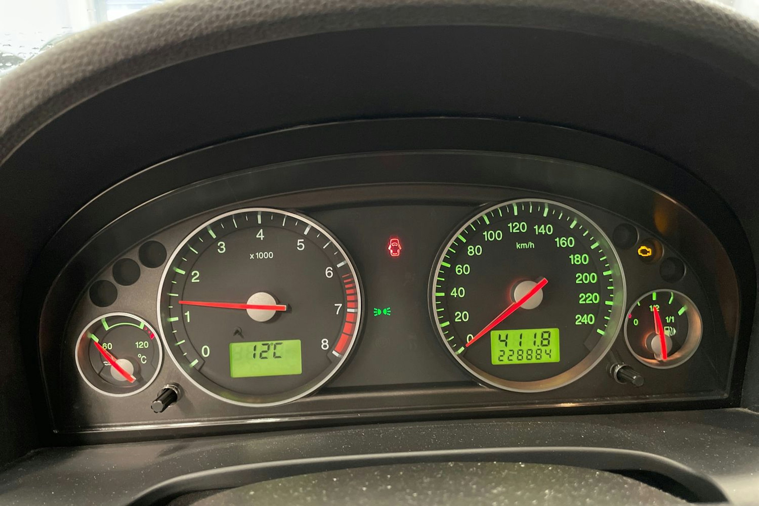 Ruskea (beige) Ford MONDEO 2005 kuva 23.