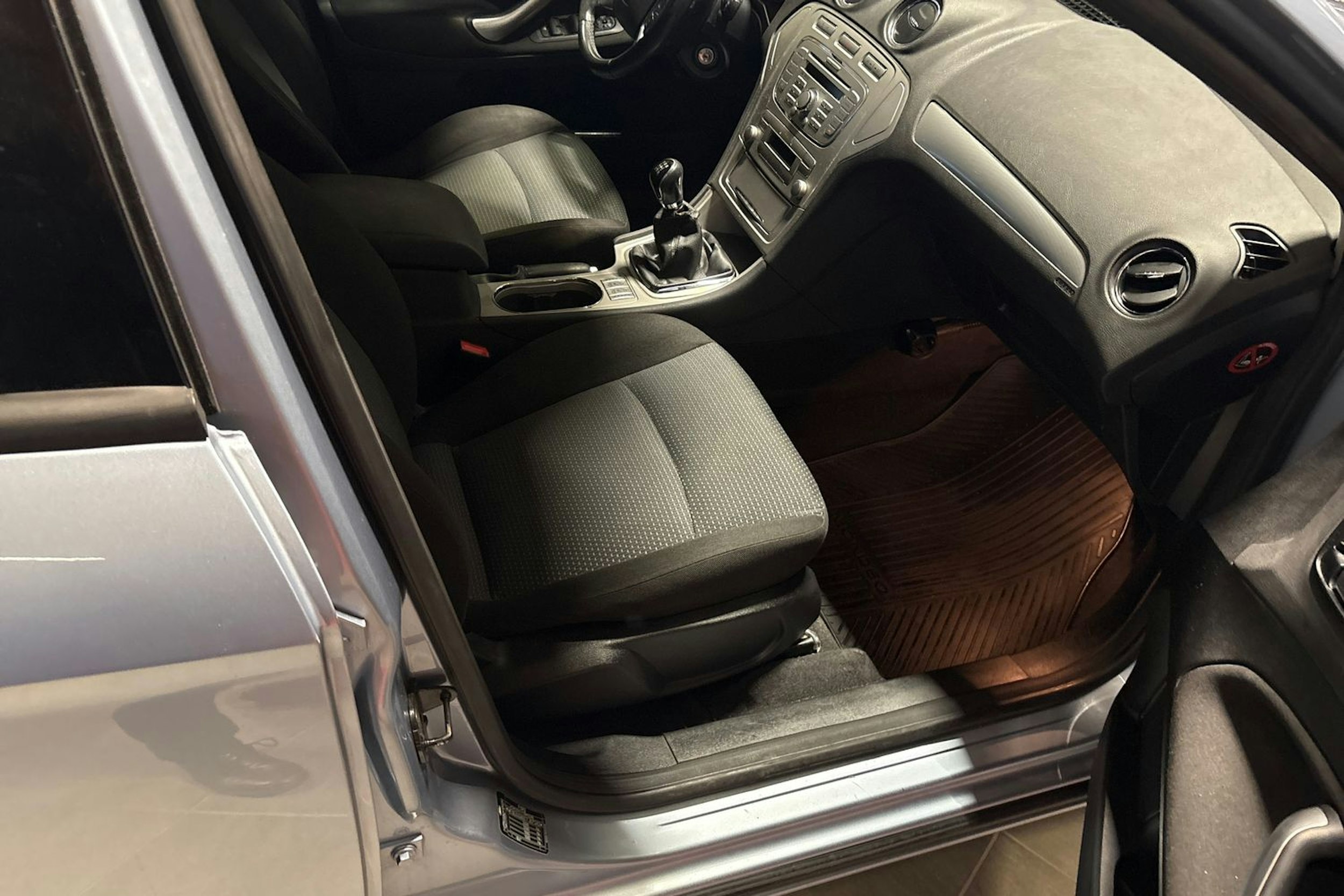 Sininen Ford MONDEO 2008 kuva 17.