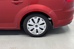 punainen Ford Mondeo 2008 kuva 13.