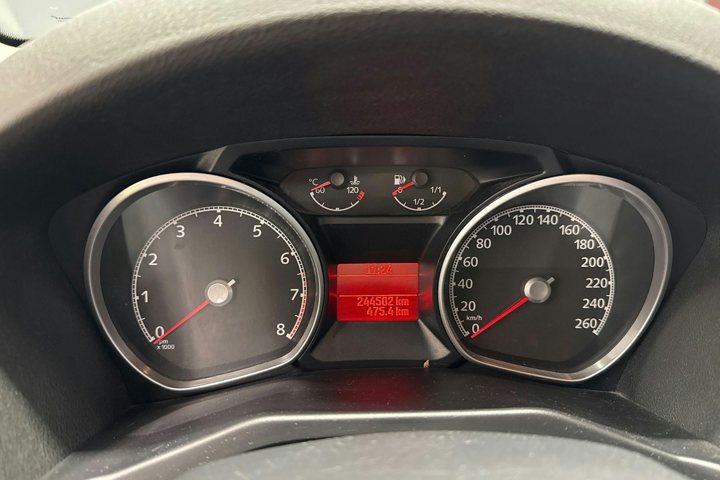 met. punainen Ford Mondeo 2008 kuva 16.