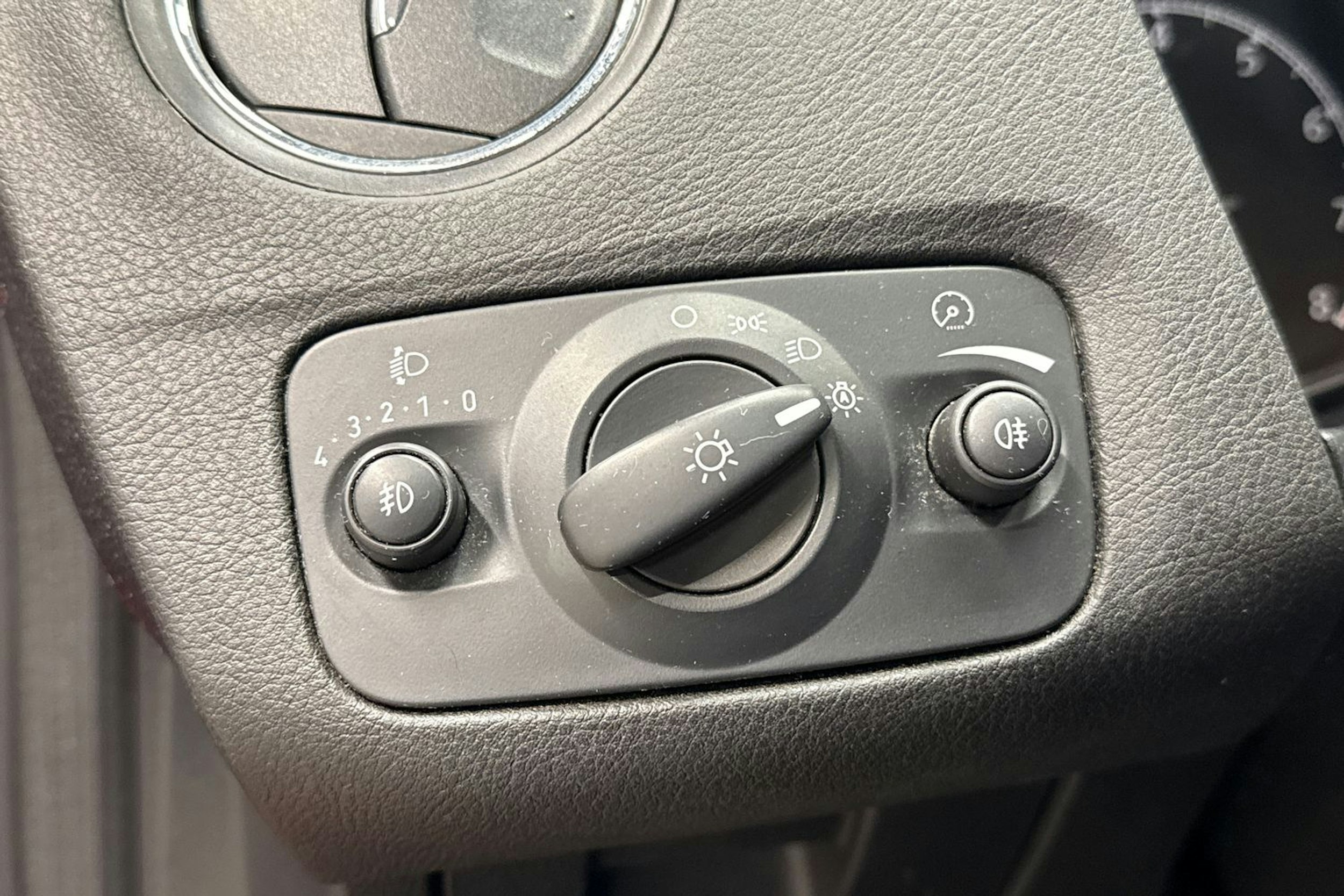 met. punainen Ford Mondeo 2008 kuva 20.