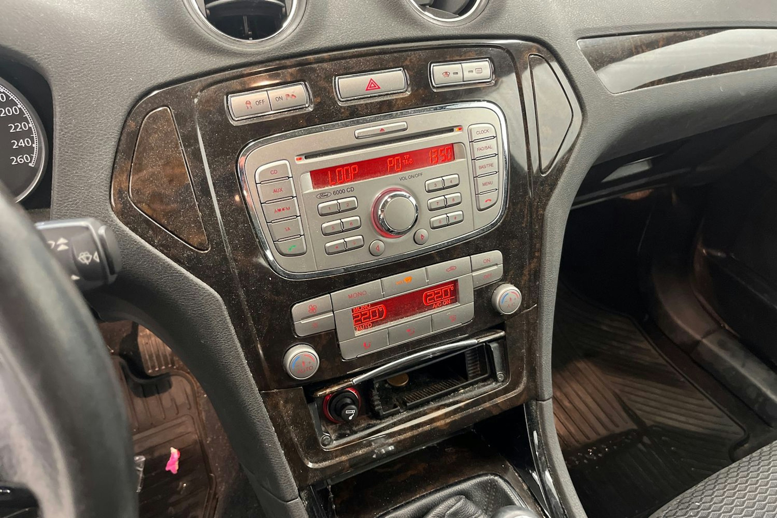 harmaa Ford Mondeo 2008 kuva 15.