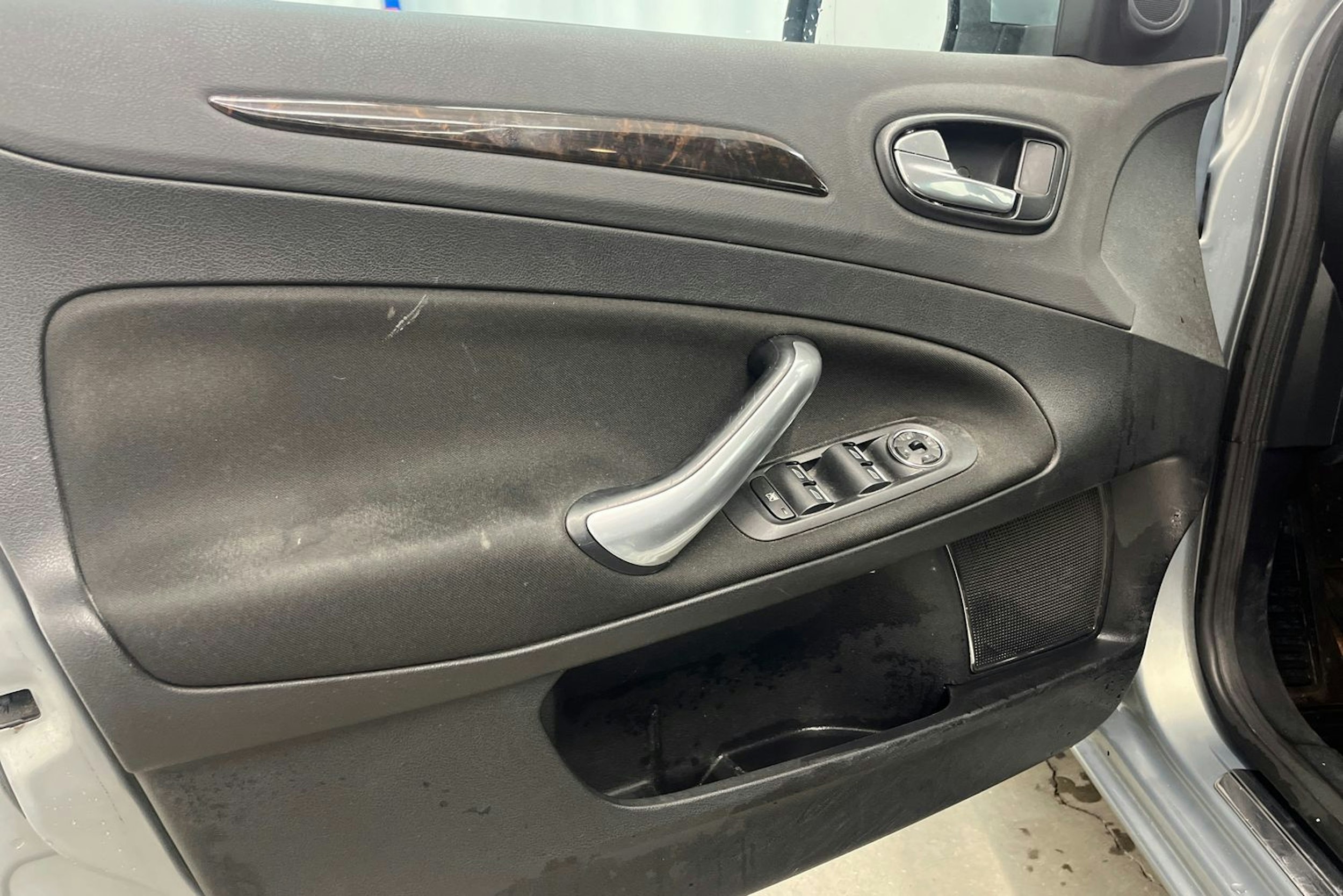 harmaa Ford Mondeo 2008 kuva 16.