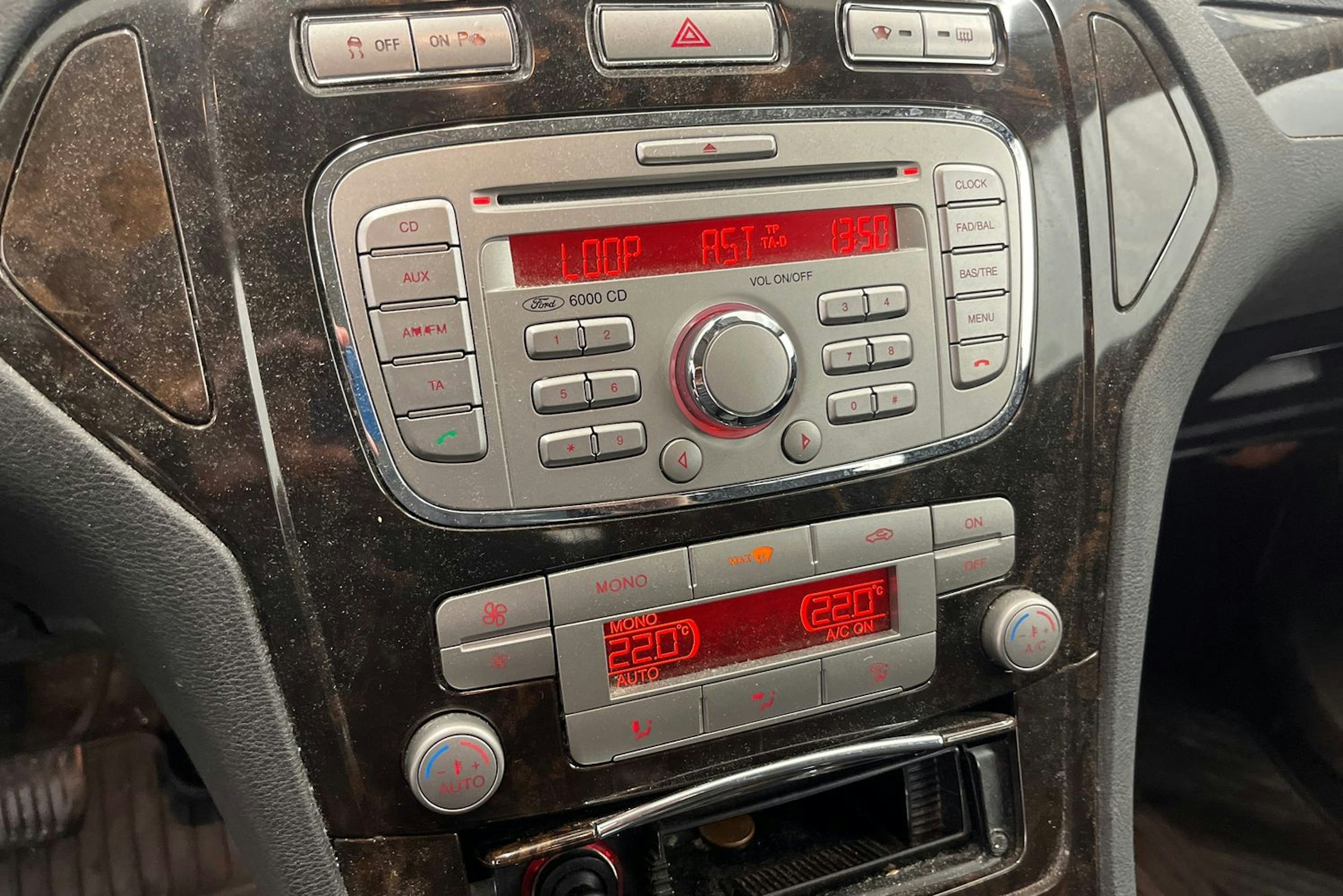 harmaa Ford Mondeo 2008 kuva 19.