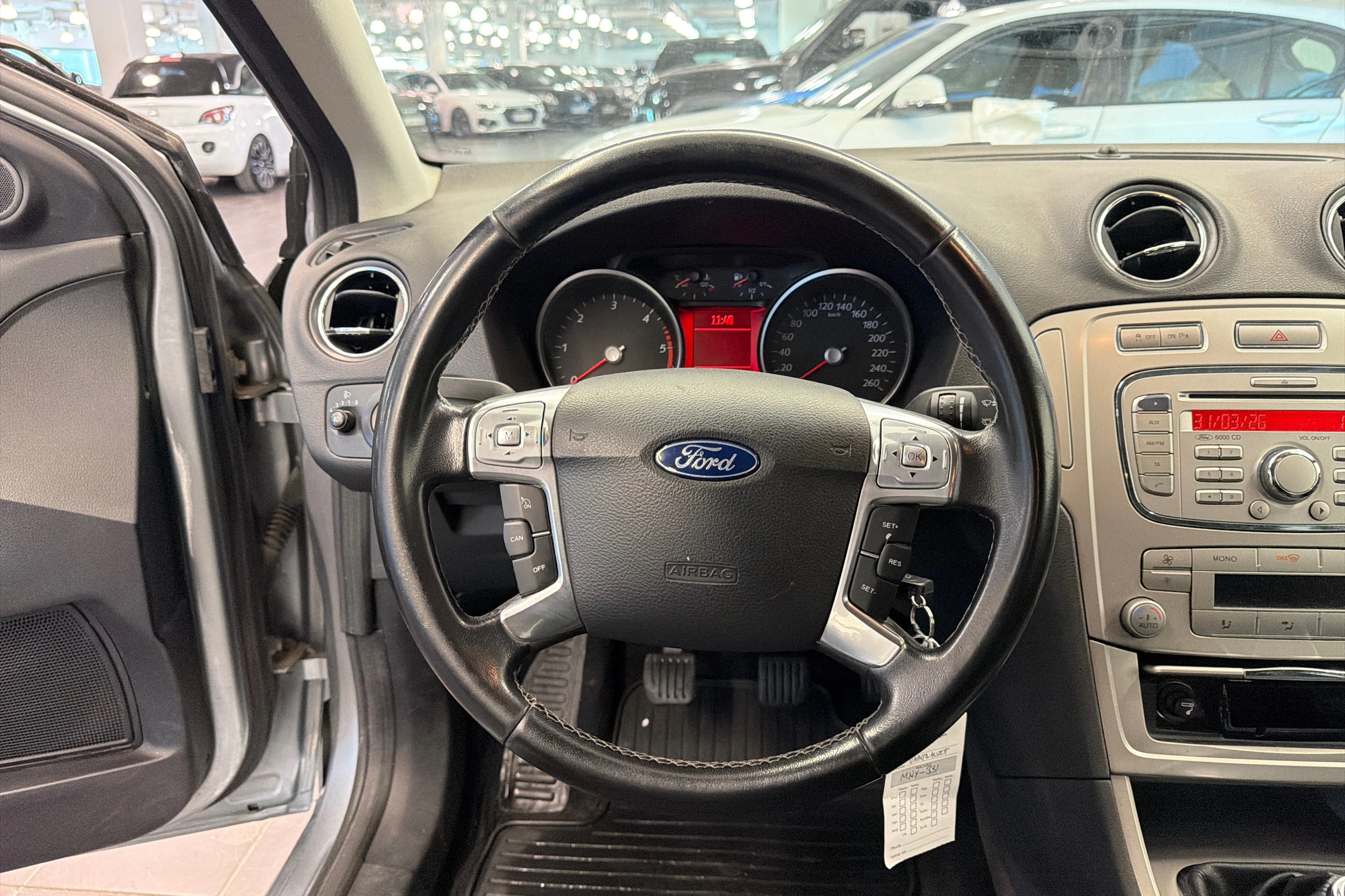 harmaa Ford Mondeo 2009 kuva 13.