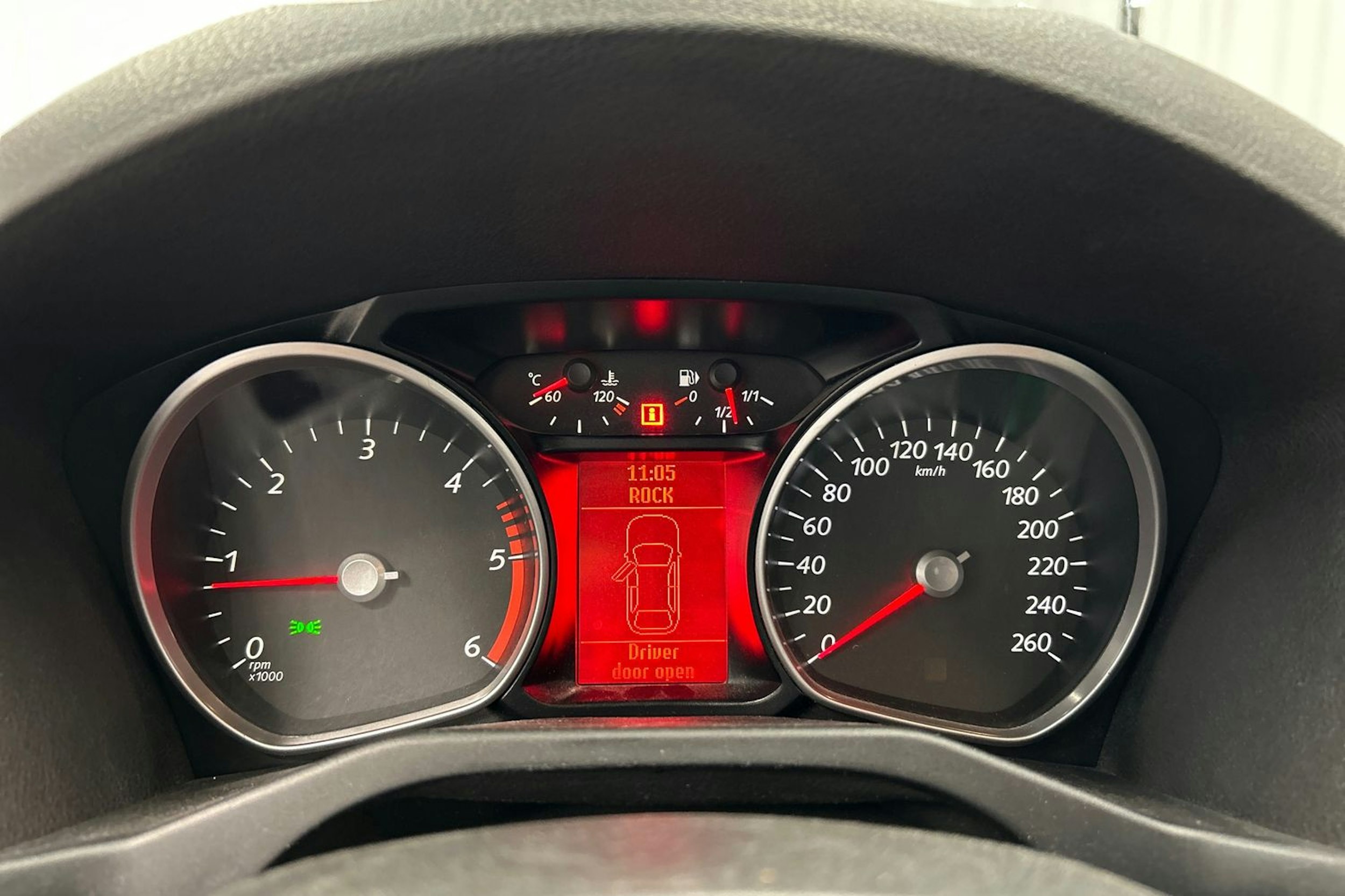 punainen Ford Mondeo 2009 kuva 13.