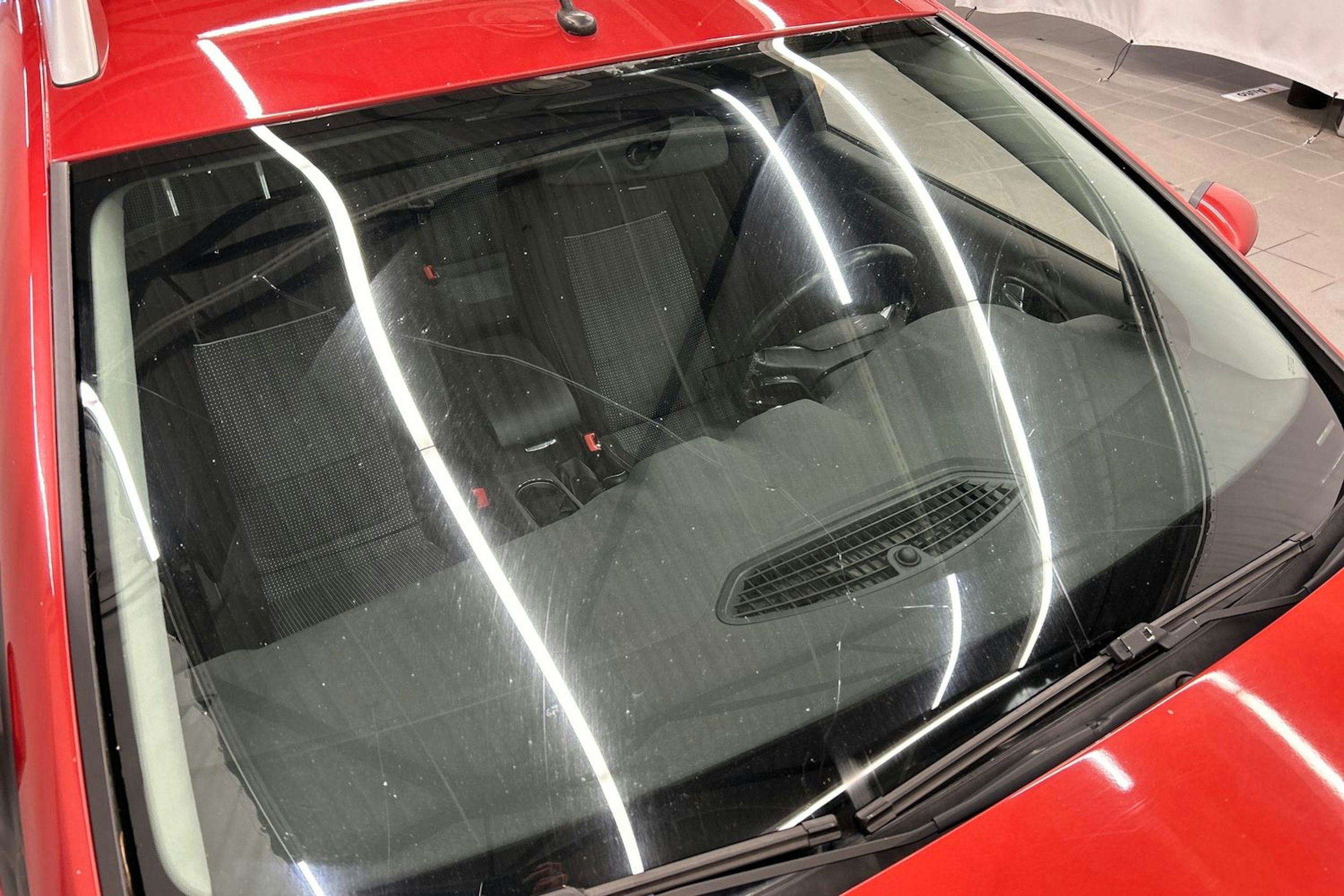 punainen Ford Mondeo 2009 kuva 18.