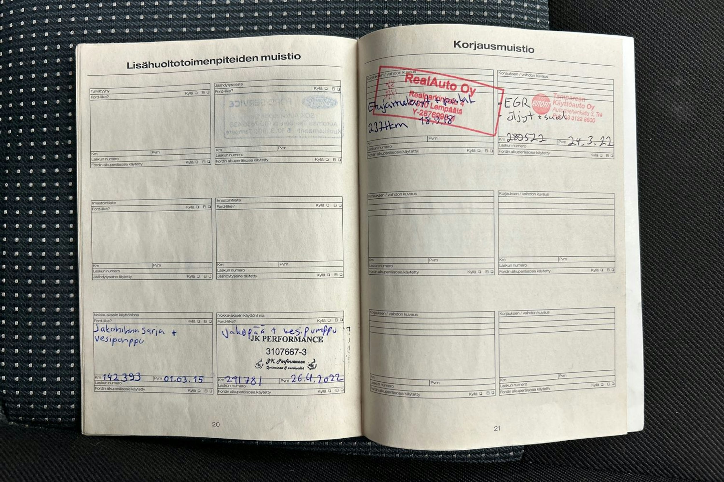 punainen Ford Mondeo 2009 kuva 27.