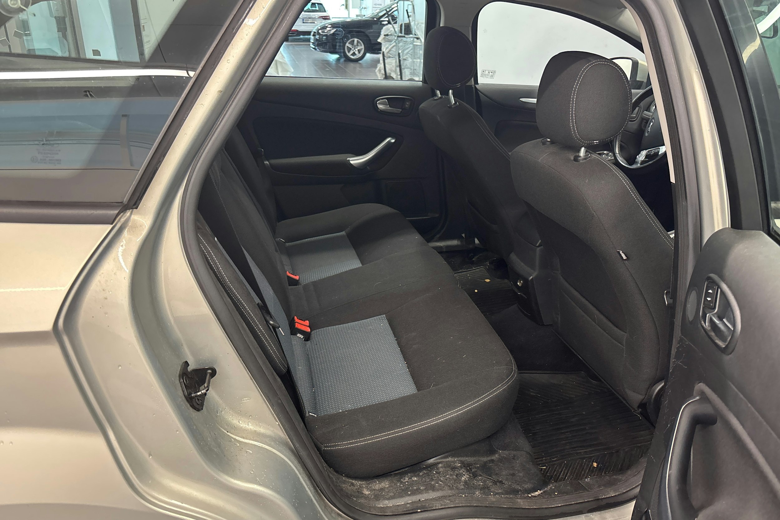 harmaa Ford Mondeo 2009 kuva 15.