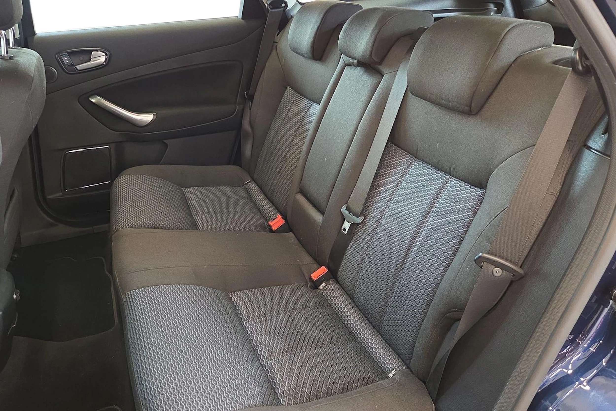 sininen Ford Mondeo 2010 kuva 11.