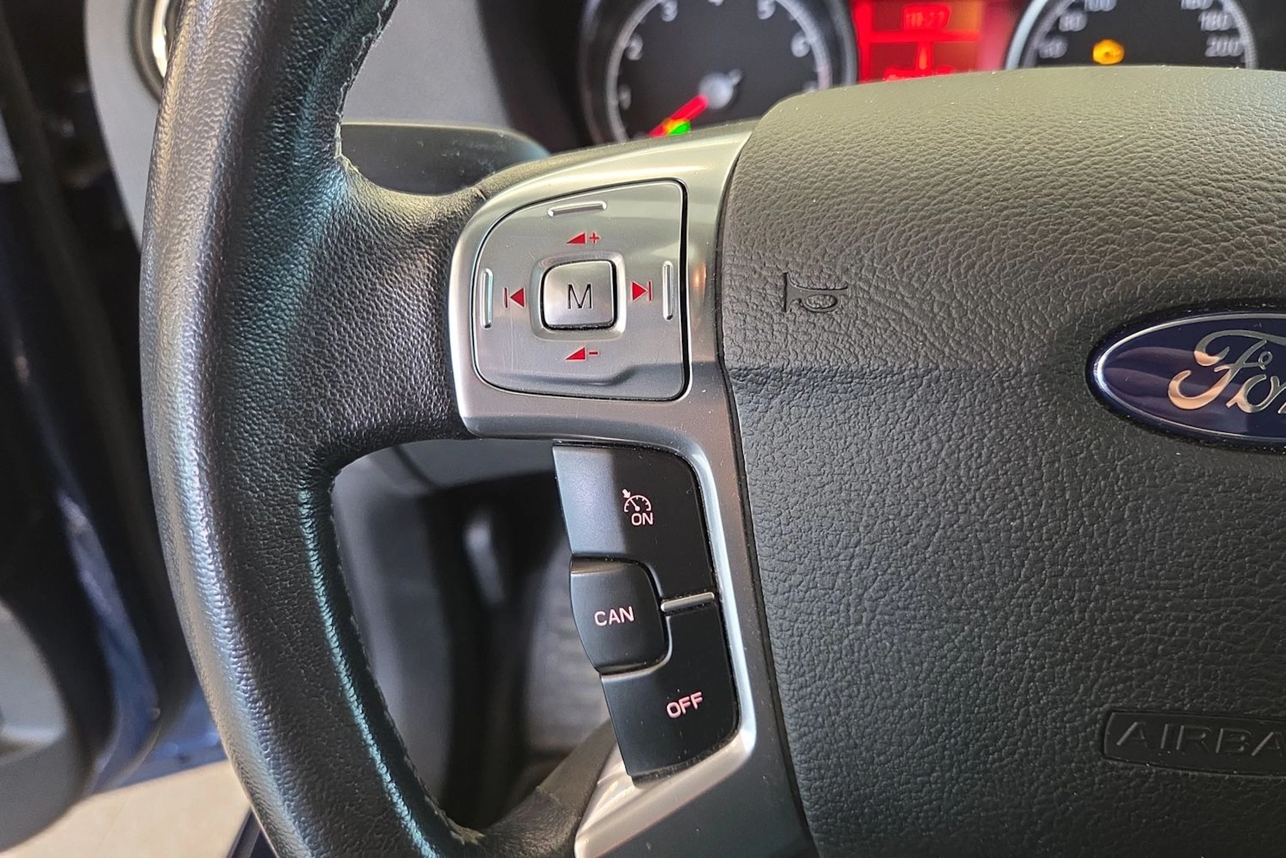 sininen Ford Mondeo 2010 kuva 15.