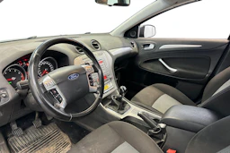 harmaa Ford Mondeo 2010 kuva 9.