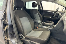harmaa Ford Mondeo 2010 kuva 14.