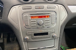Valkoinen Ford MONDEO 2010 kuva 15.