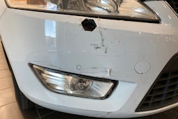 Valkoinen Ford MONDEO 2010 kuva 19.