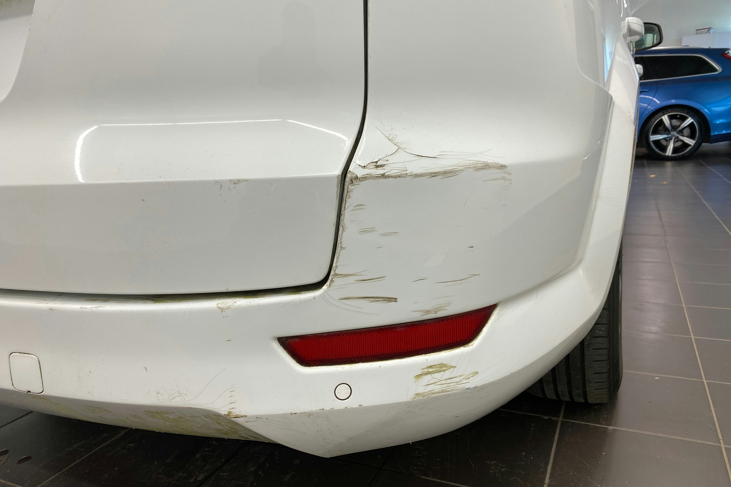 Valkoinen Ford MONDEO 2010 kuva 22.