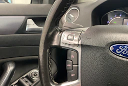 ruskea (beige) Ford Mondeo 2011 kuva 12.