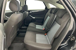 musta Ford Mondeo 2011 kuva 8.