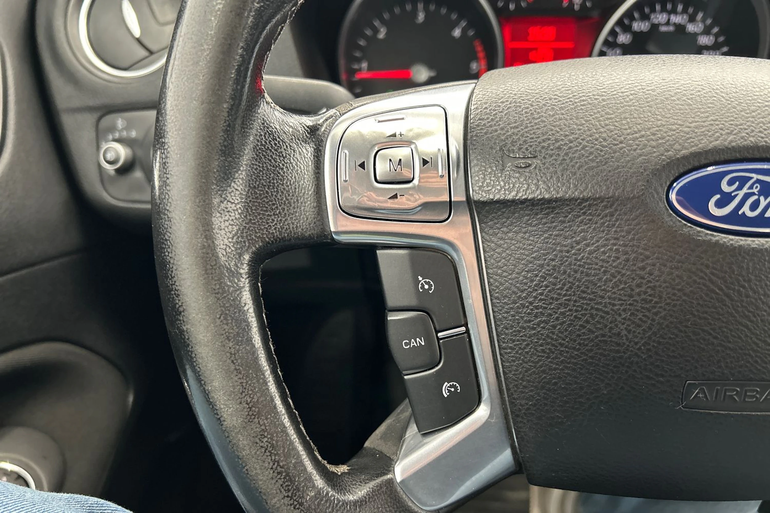 musta Ford Mondeo 2011 kuva 13.