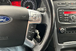 musta Ford Mondeo 2011 kuva 14.