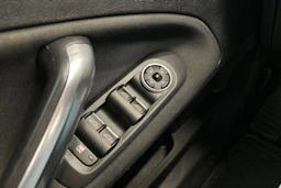 musta Ford Mondeo 2011 kuva 19.