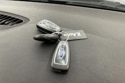 musta Ford Mondeo 2011 kuva 23.