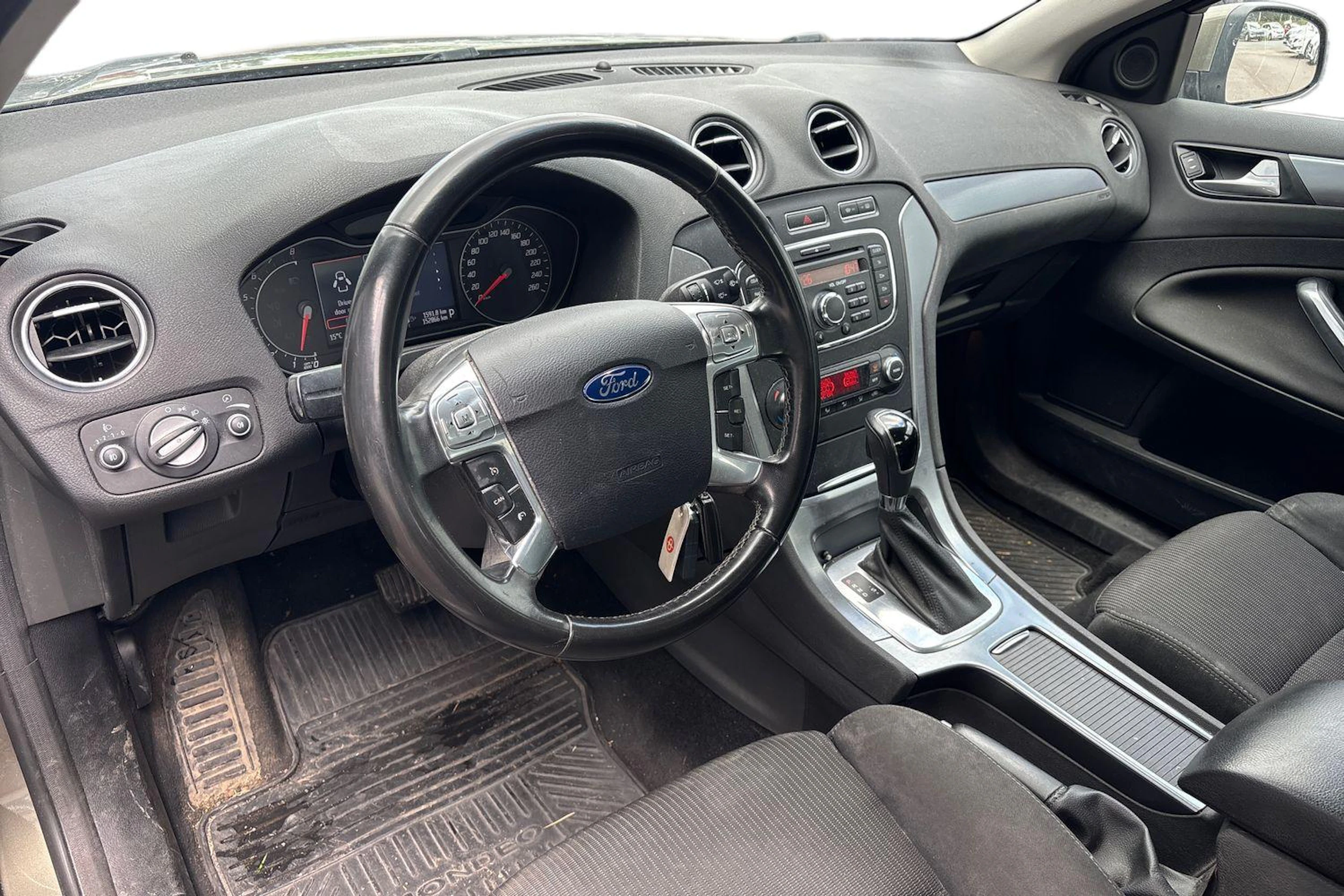 vihreä Ford Mondeo 2011 kuva 3.