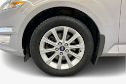 harmaa Ford Mondeo 2011 kuva 11.