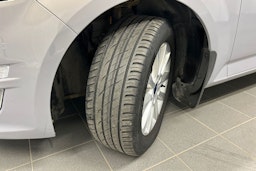 harmaa Ford Mondeo 2011 kuva 13.