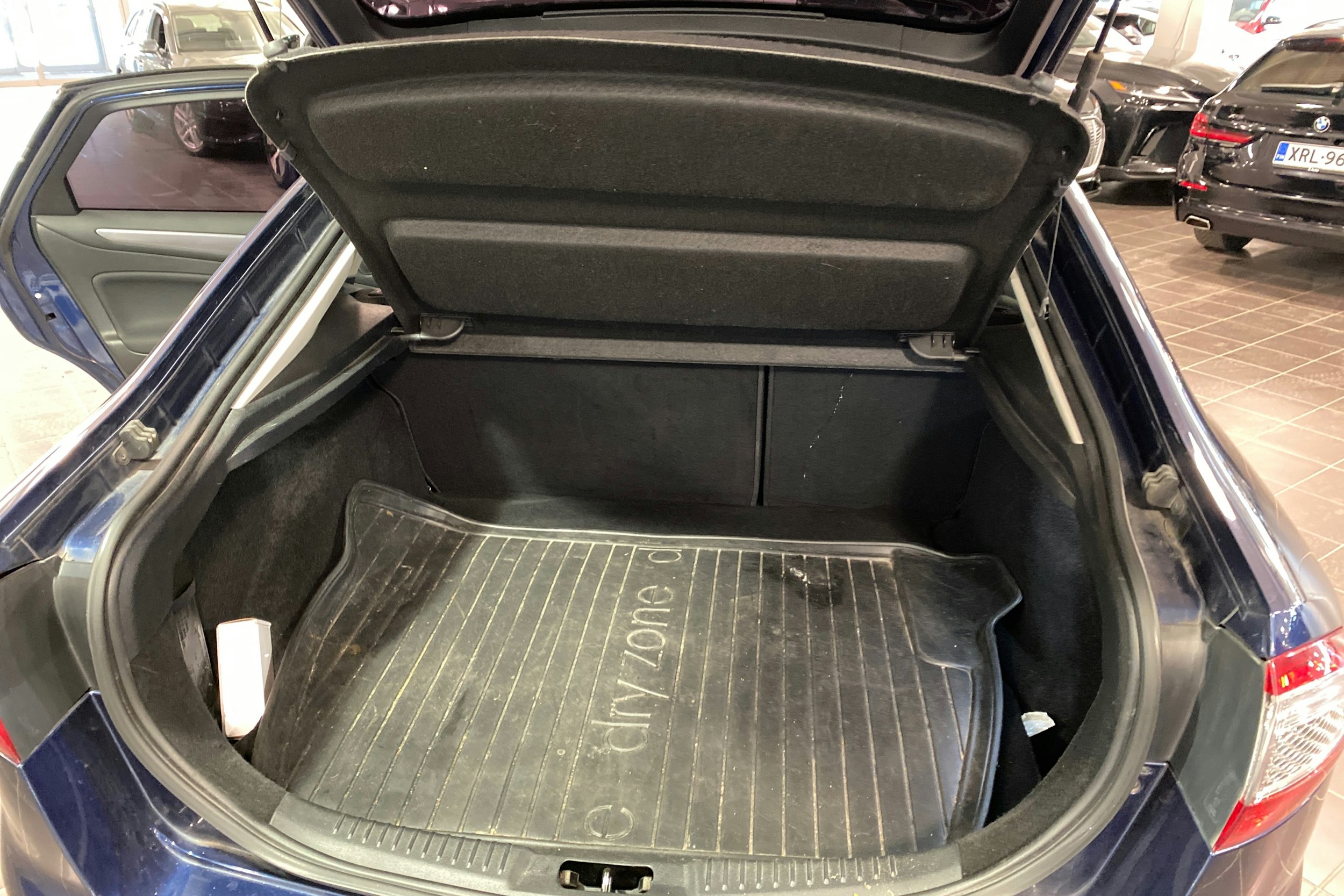 Sininen Ford Mondeo 2011 kuva 11.