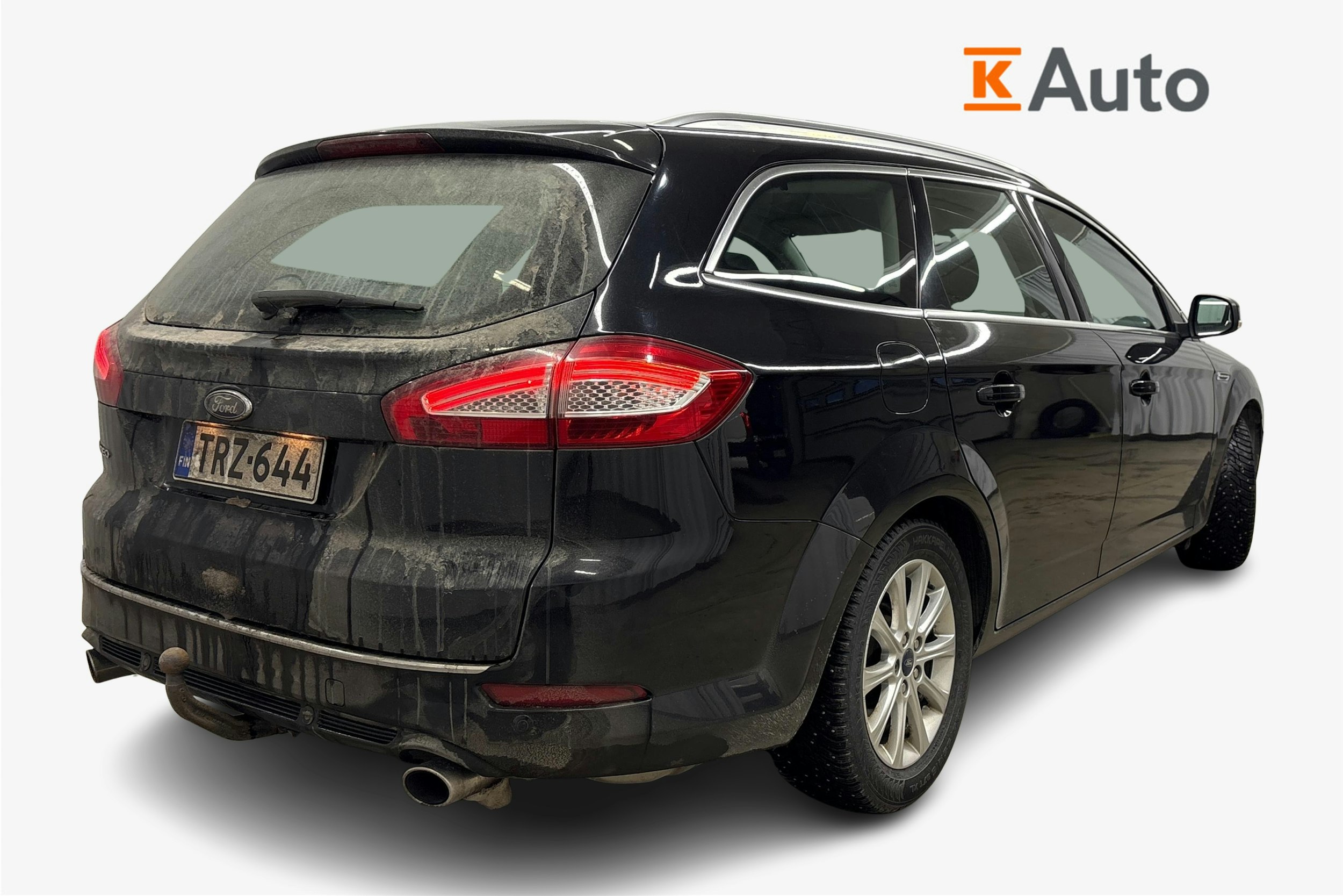 musta Ford Mondeo 2012 kuva 4.