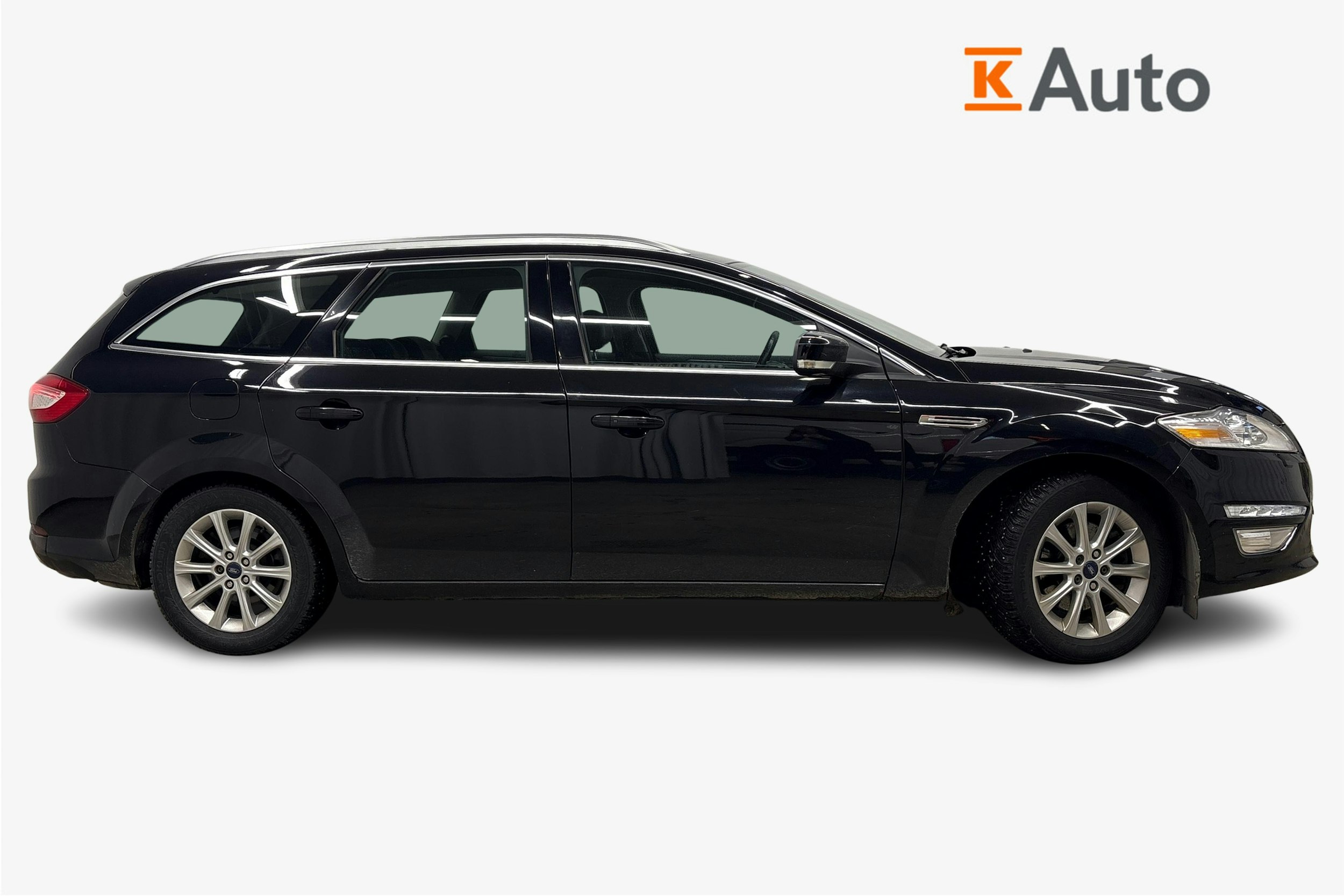 musta Ford Mondeo 2012 kuva 7.