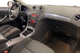 harmaa Ford Mondeo 2012 kuva 10.