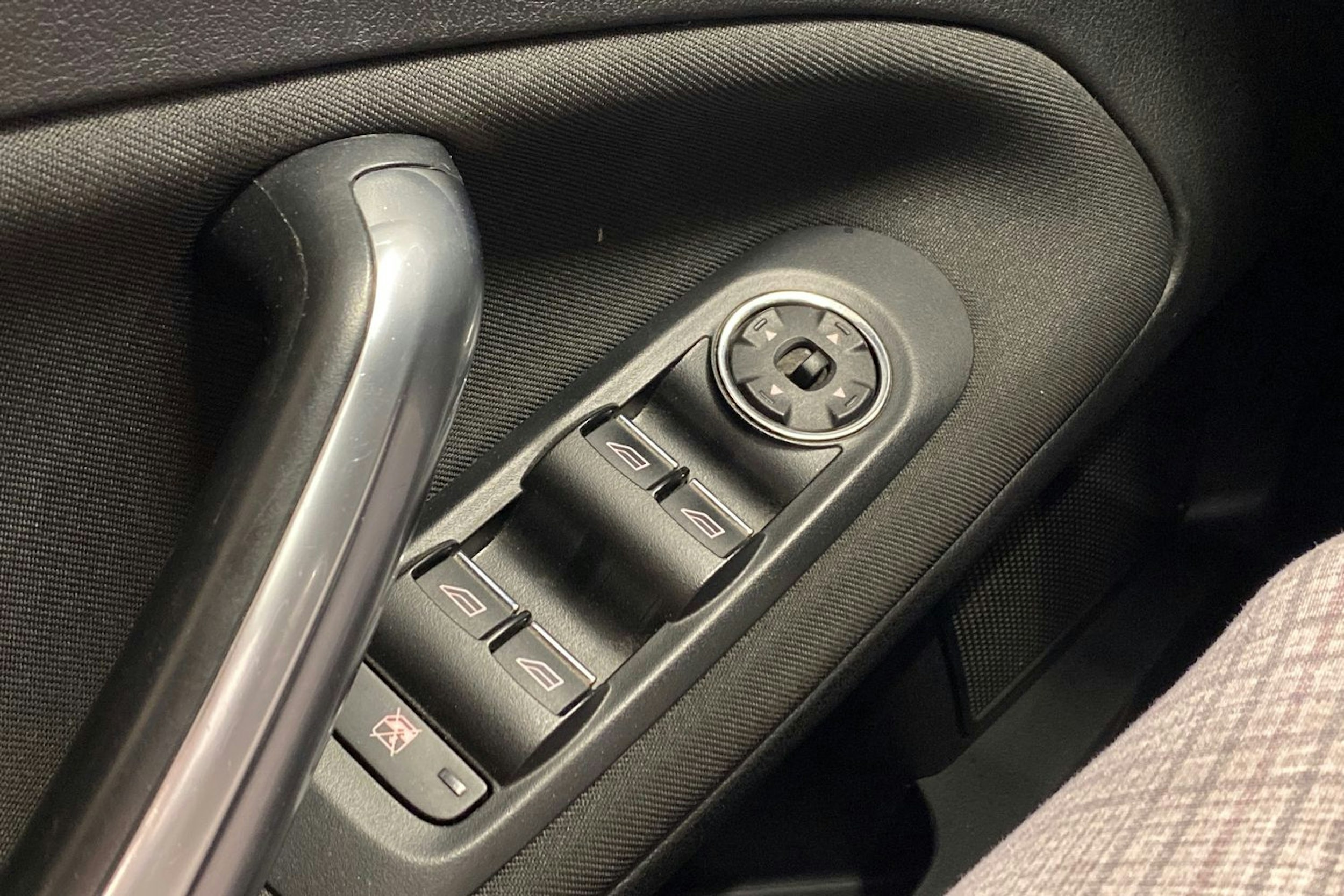 harmaa Ford Mondeo 2012 kuva 16.
