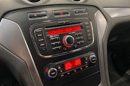 harmaa Ford Mondeo 2012 kuva 21.