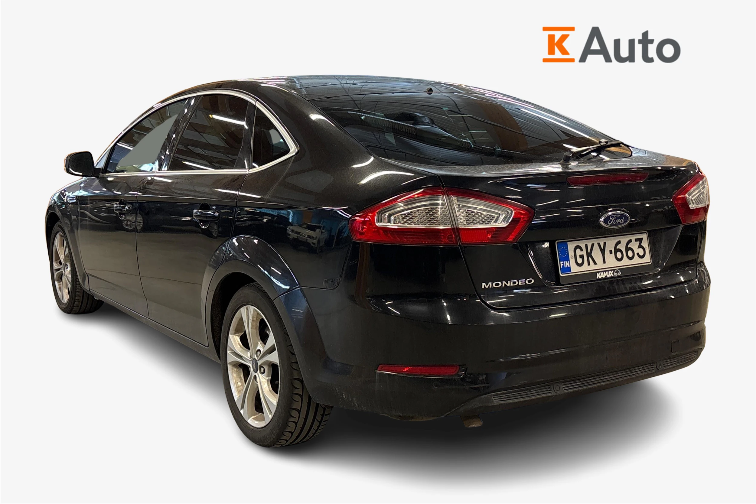 musta Ford Mondeo 2013 kuva 2.