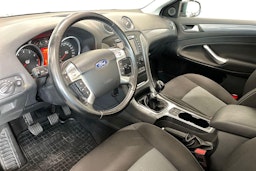 musta Ford Mondeo 2013 kuva 7.
