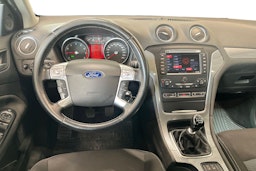 musta Ford Mondeo 2013 kuva 9.