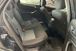 musta Ford Mondeo 2013 kuva 16.