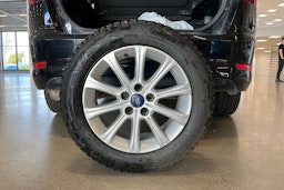 musta Ford Mondeo 2013 kuva 30.