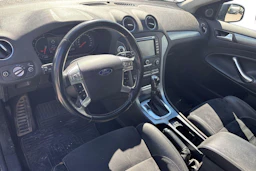 harmaa Ford Mondeo 2013 kuva 3.