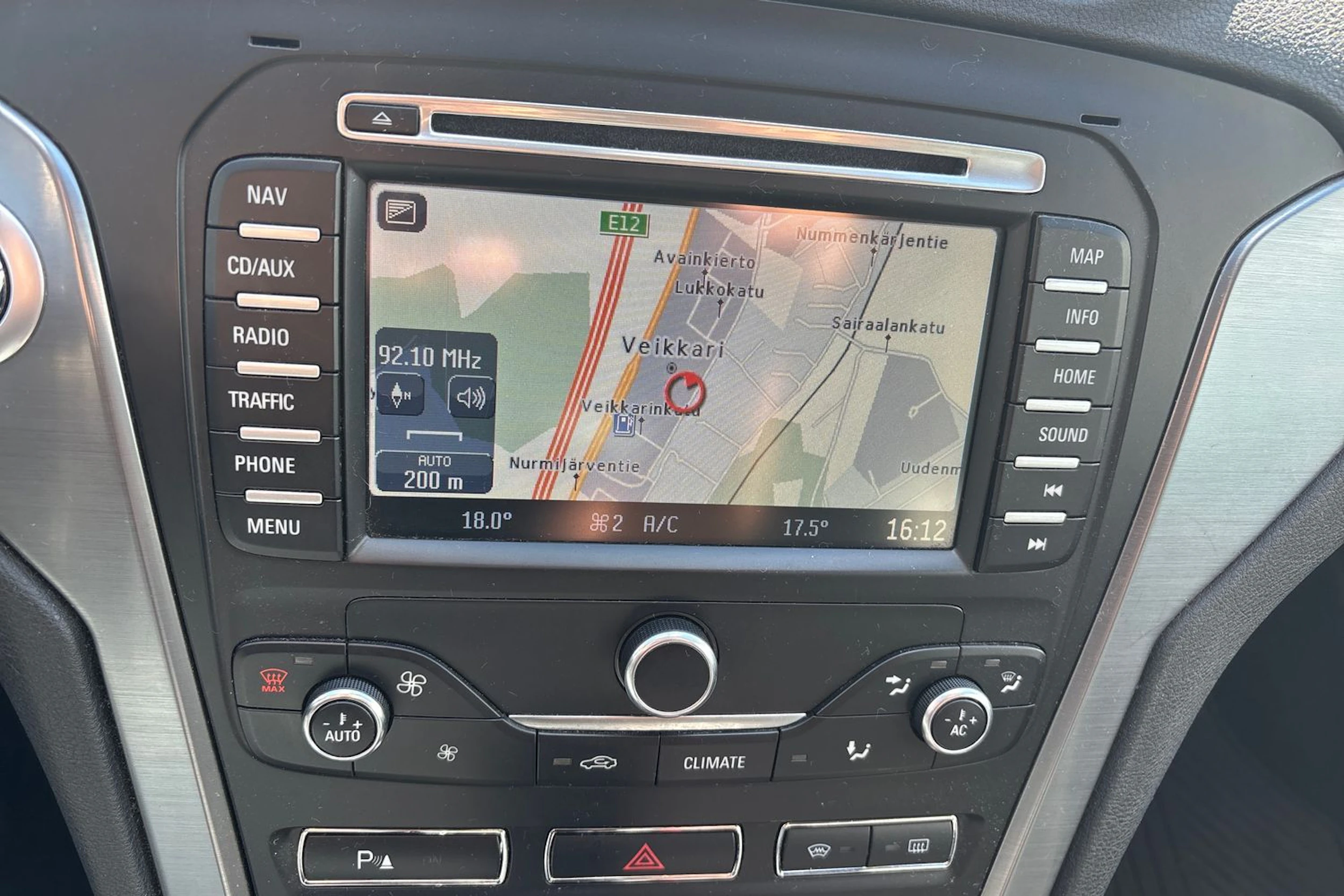 harmaa Ford Mondeo 2013 kuva 5.