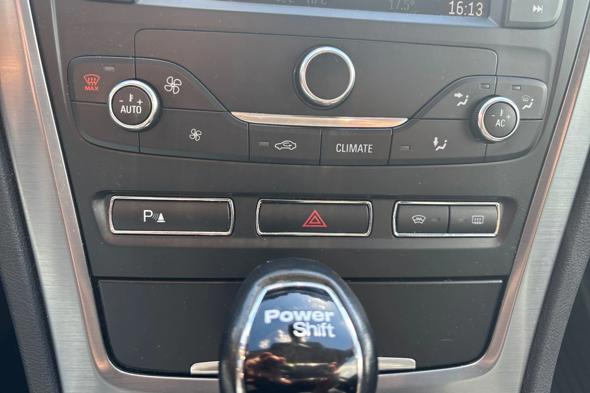 harmaa Ford Mondeo 2013 kuva 7.