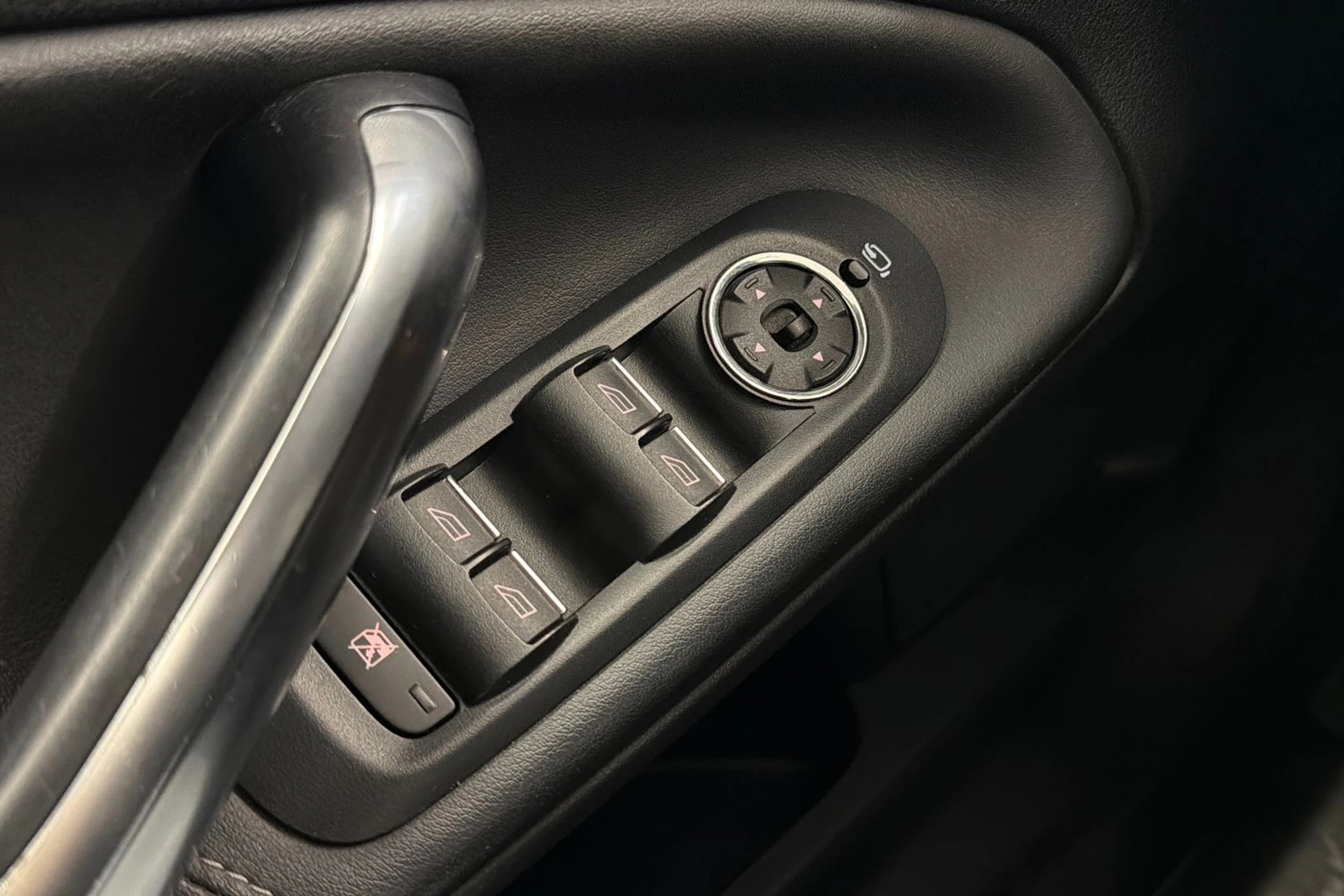 harmaa Ford Mondeo 2014 kuva 14.